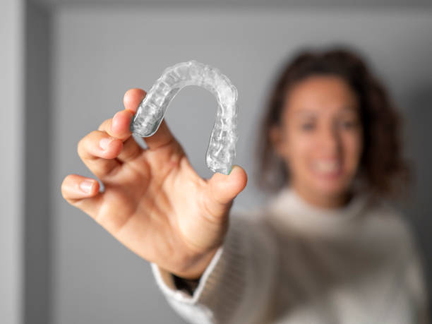 Clear aligner braces for discreet teeth straightening